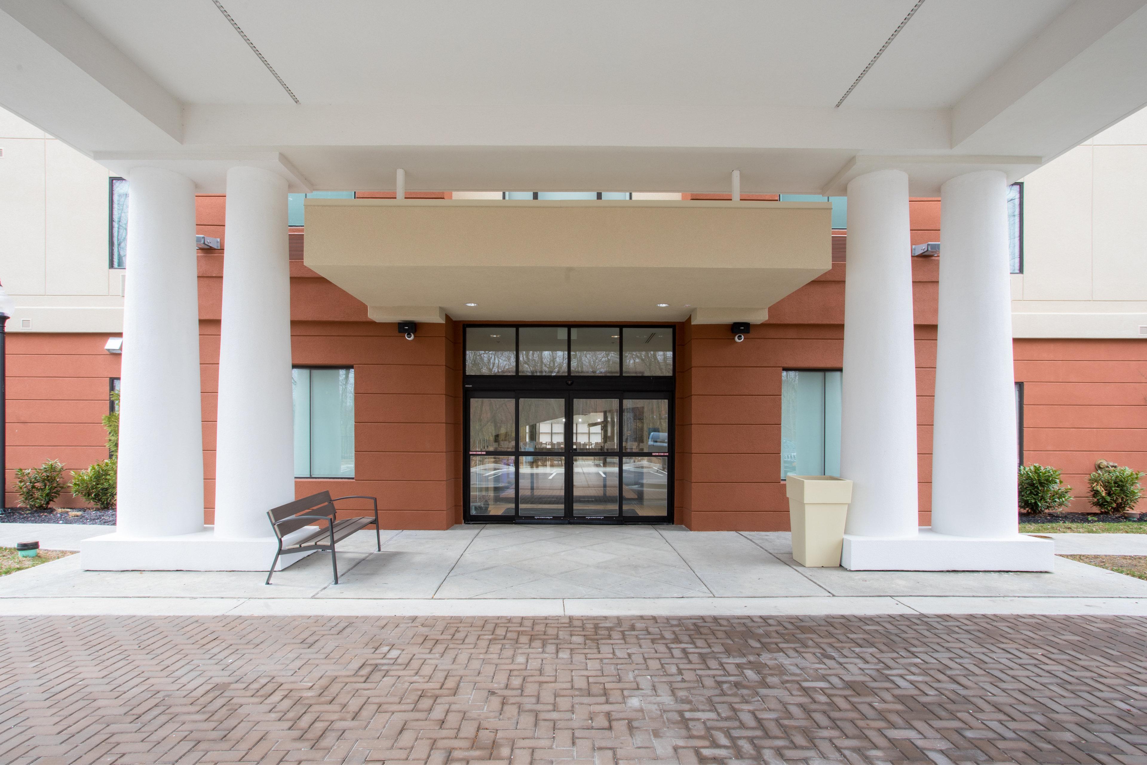 Holiday Inn Express & Suites Owings Mills-Baltimore Area By Ihg Exterior photo